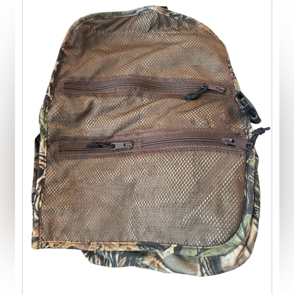 Cabela’s Camo Hunting Vest with Seat & Turkey Call Case Small-Large - Picture 6 of 13